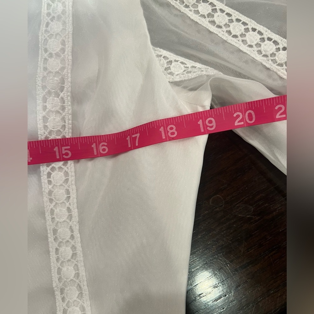 COMMENSE Lace Trim Tiered Skirt Set
COLOR - White two piece set NWT size Medium - Picture 7 of 15